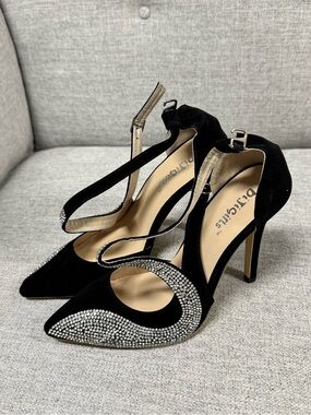 Elegant Black Crystal-Embellished Women's Pointed Heels
